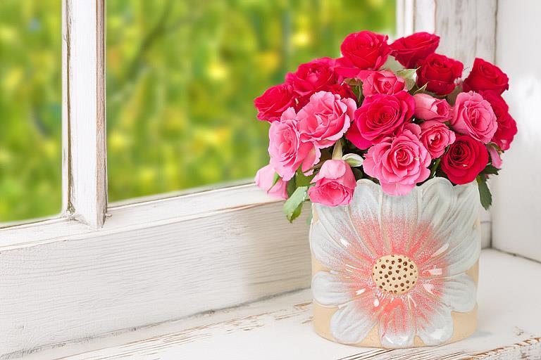 Pink Daisy Planter - Large