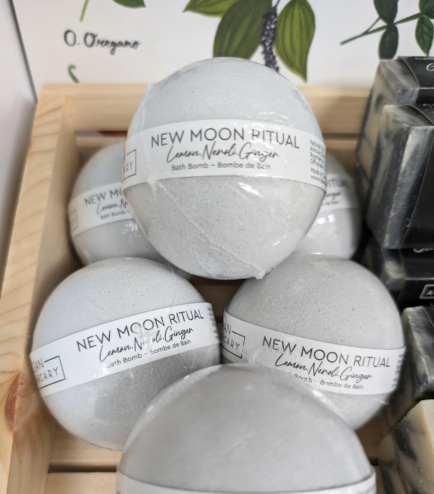 Clean Apothecary New Moon Bath Bomb