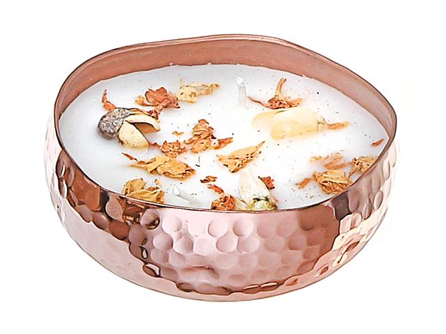 Botanical Soy 2 Wick Candle in Copper Dish 5.30 oz - Aqua Oud
